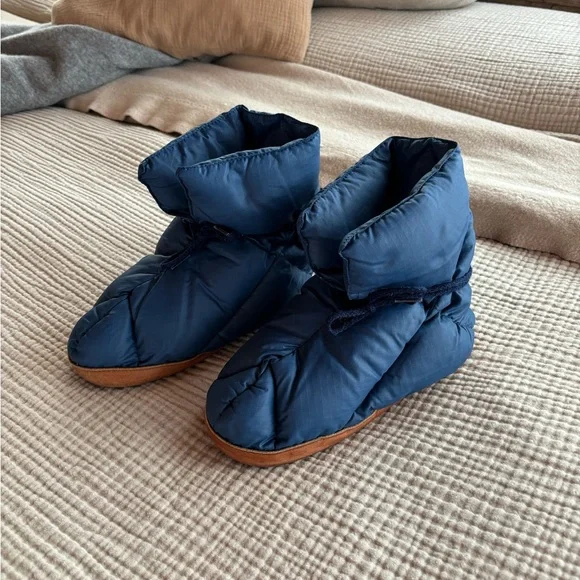 Eddie Bauer | Shoes | Vintage 8s Eddie Bauer Down Puffer  display picture 1
